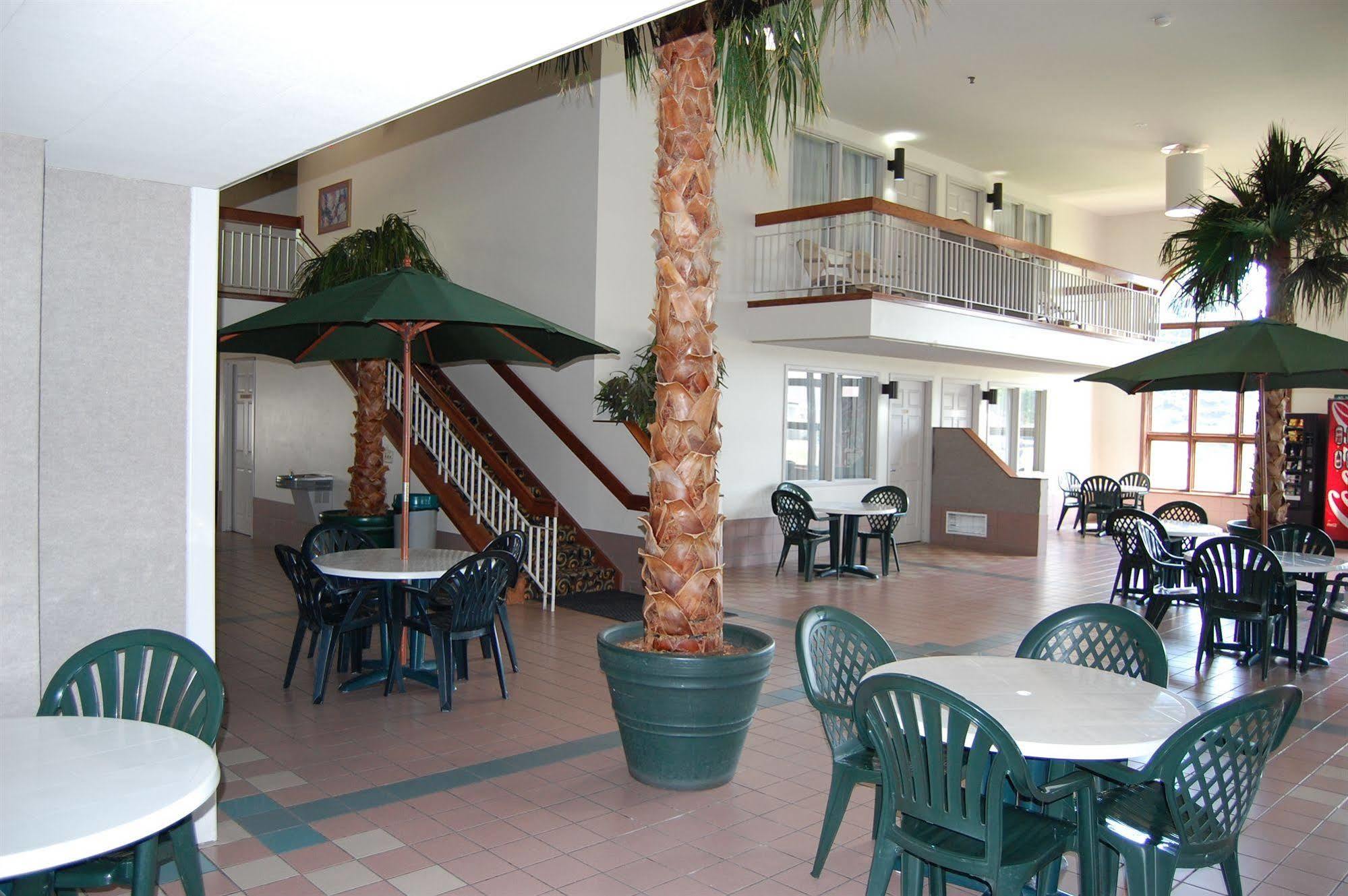 Rodeway Inn Columbia Mall Loop Grand Forks Exteriér fotografie